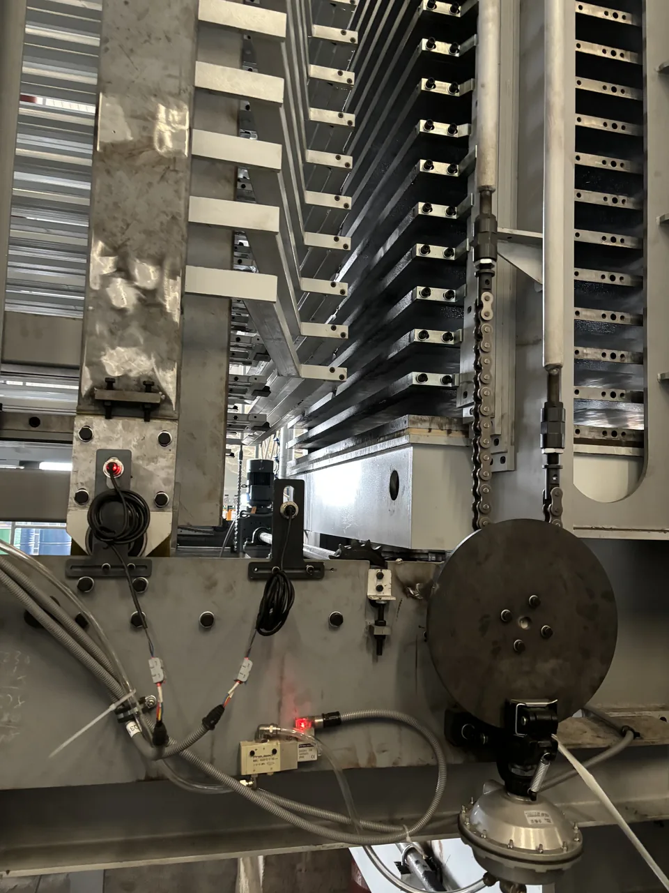 Automatic Plywood Hot Press Machine: Optimizing Pressing Cycles and Pressure Curves