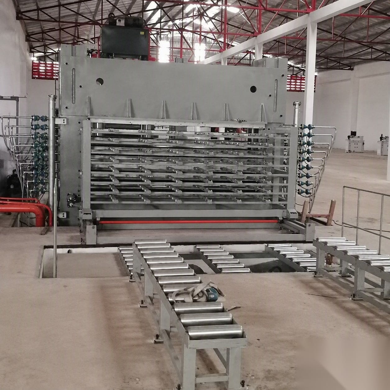 Multi-layer plywood hot press machine 600 ton